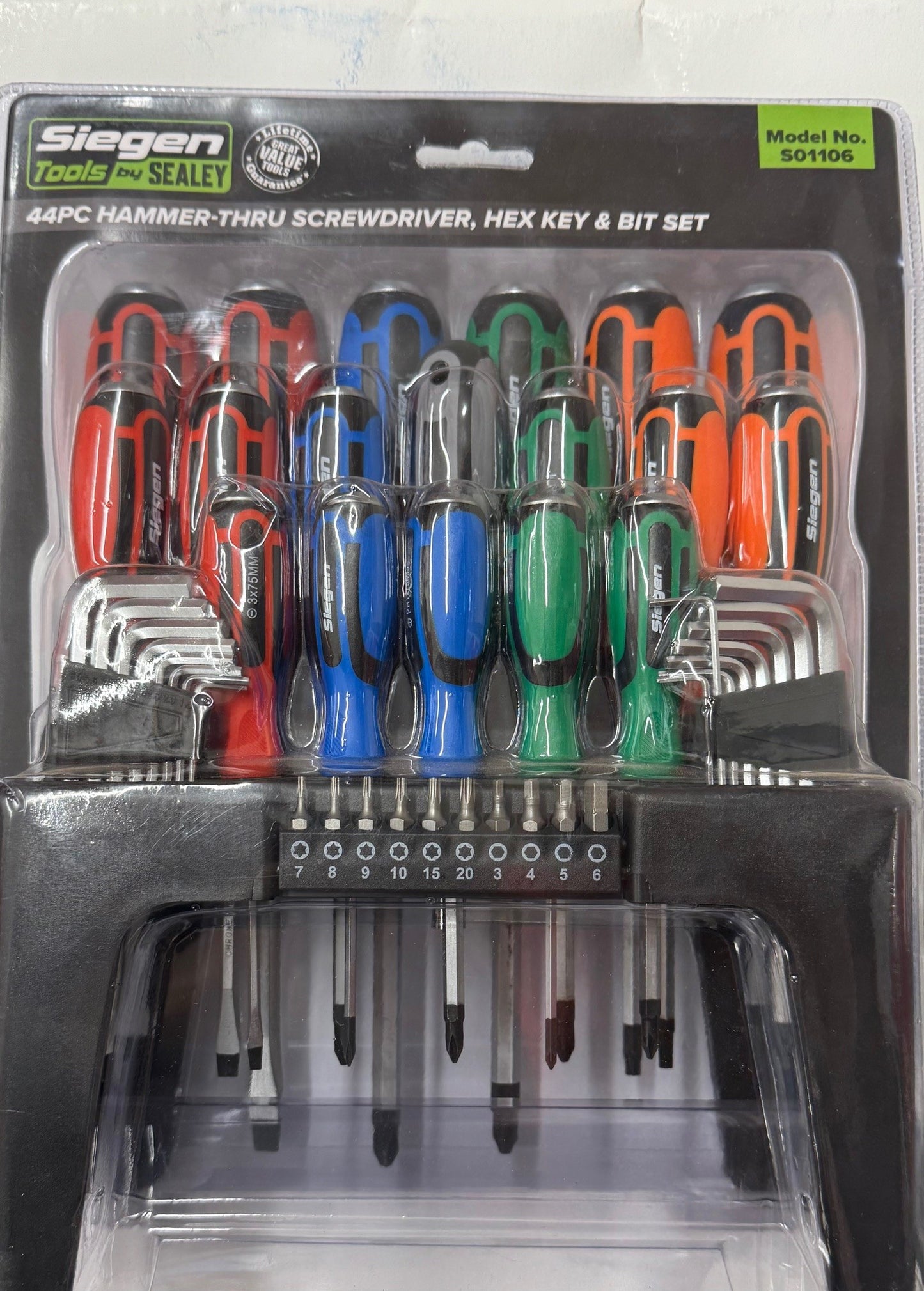 Siegen S01106 Hammer-Thru Screwdriver, Hex Key & Bit Set 44pc