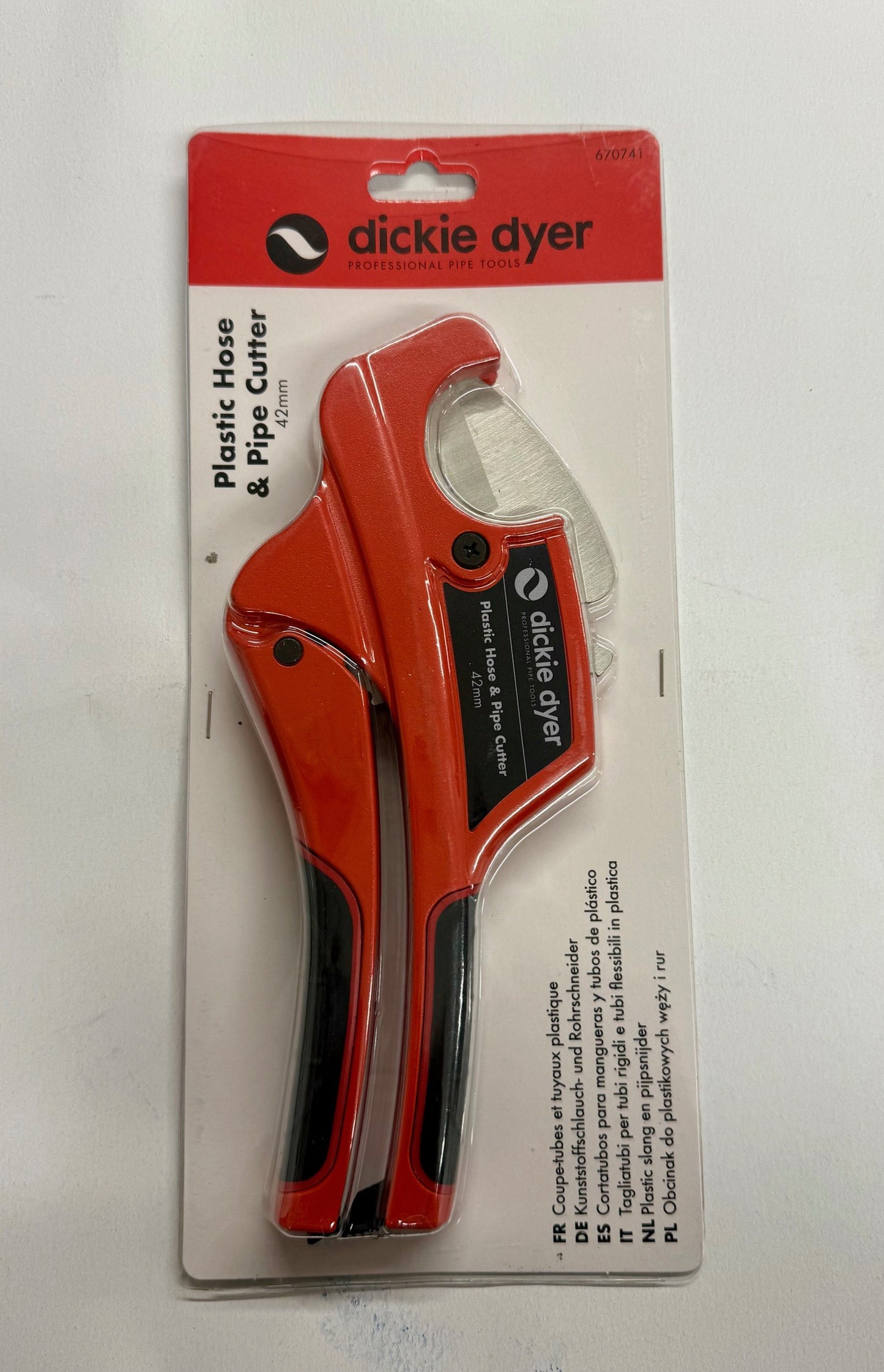 Dickie Dyer Plastic Hose & Pipe Cutter